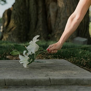 Création d’une stèle du souvenir au cimetière du talouchet Service de la chambre mortuaire du Centre Hospitalier de la Côte Basque