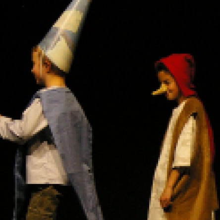 Atelier théâtre pour les enfants de l’Hôpital de Jour Arc-en-Ciel au Centre Hospitalier de la Côte Basque