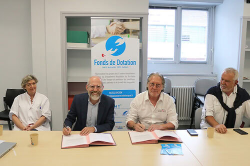 Signature de la Convention de partenariat entre l’association Pena Kimio et le Fonds de Dotation Santé Navarre Côte Basque