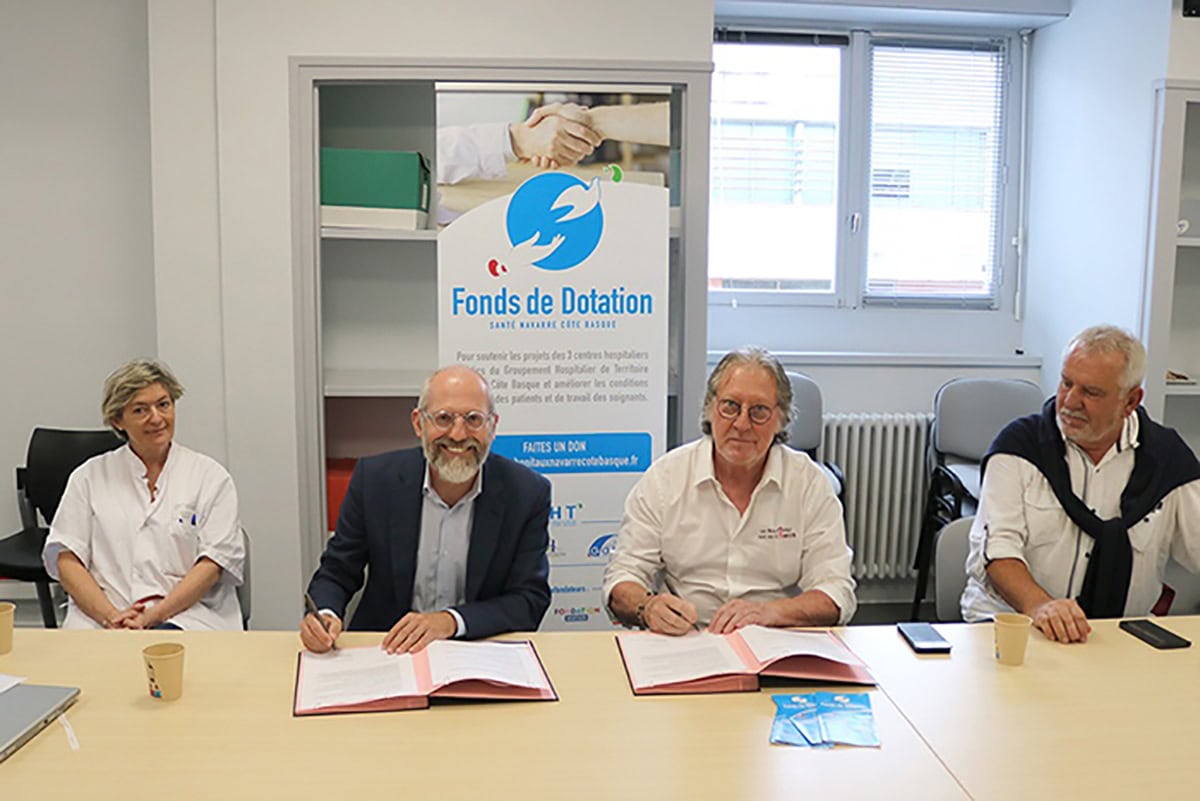 Signature de la Convention de partenariat entre l’association Pena Kimio et le Fonds de Dotation Santé Navarre Côte Basque