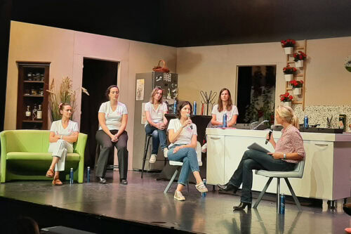 Des dons collectés grâce au succès de Théâtre en Rose à Biarritz !