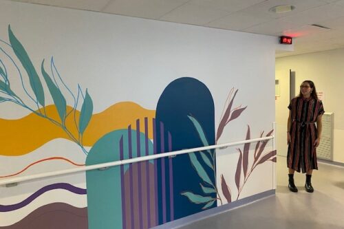 Une fresque pleine de douceur et de lumière pour le service court séjour gériatrique