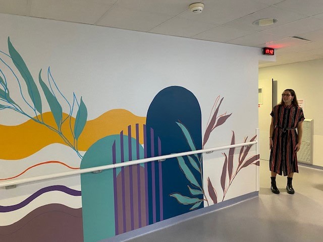 Une fresque pleine de douceur et de lumière pour le service court séjour gériatrique
