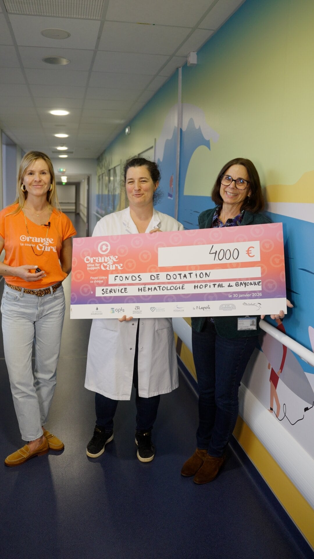 Remise de chèque pour le service hématologie du Centre Hospitalier de la Côte Basque